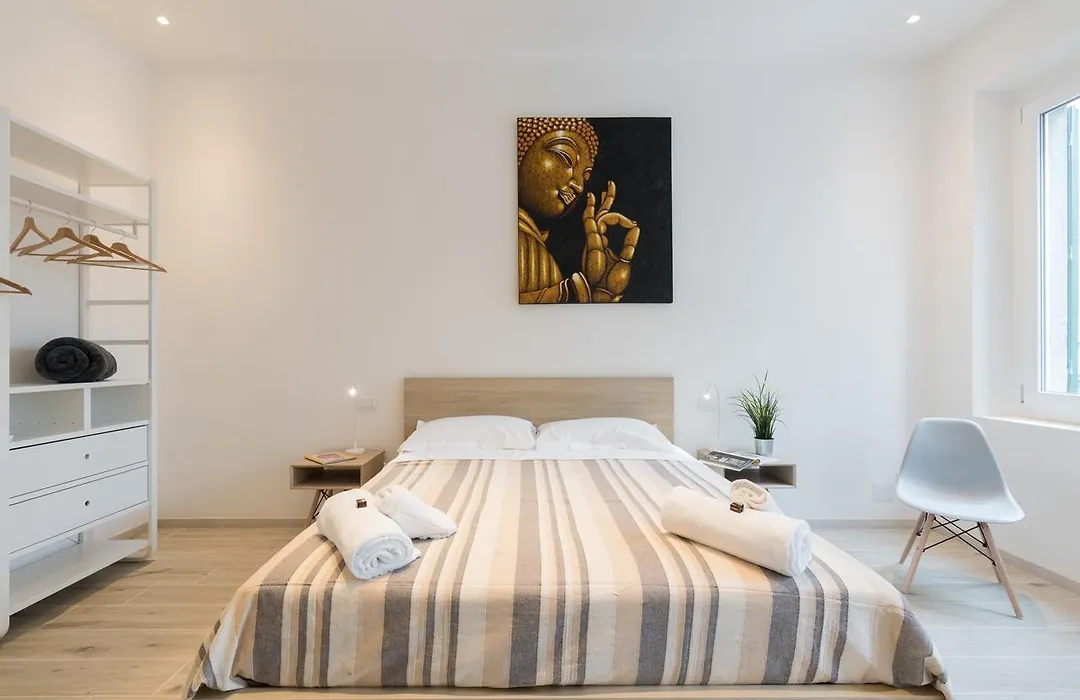 Keys Of Italy - Mudiva - Albero 2 - Train Station Modern 1 Bdr Flat 1St Floor-1